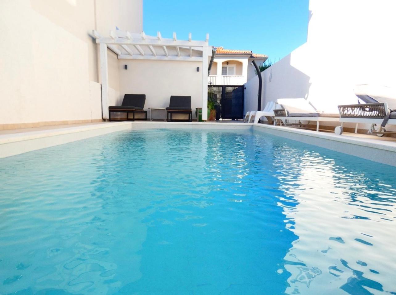 Villa Klaudia With Pool ザダル エクステリア 写真