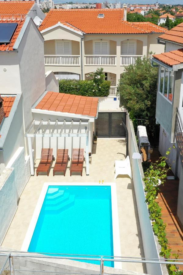 Villa Klaudia With Pool ザダル エクステリア 写真